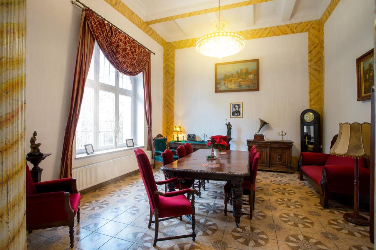 Polonia Hotel Кудова-Здрой Екстериор снимка